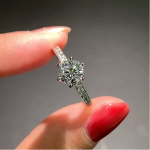 Crown Head Hidden Halo Channel Ring