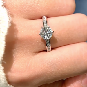 Crown Head Channel Ring